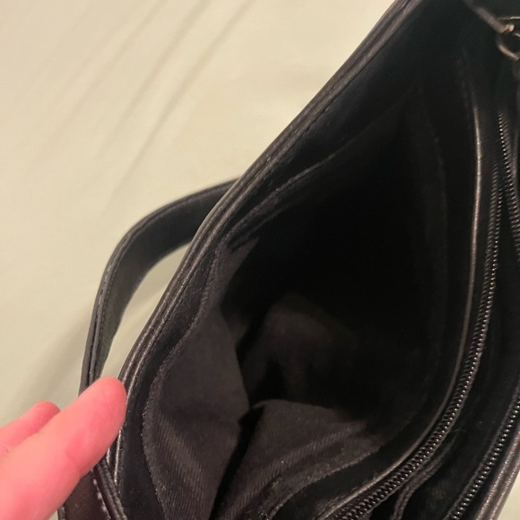 Vintage Liz Claiborne Elegant Black Shoulder Bag - Picture 4 of 6